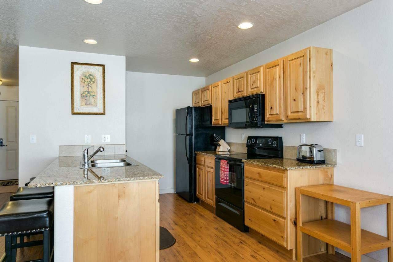 Gray Cloud Townhomes Meridian Extérieur photo