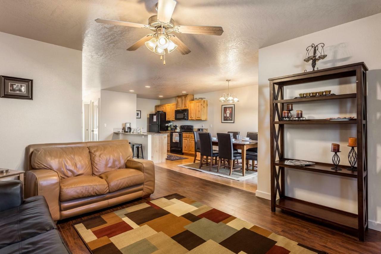 Gray Cloud Townhomes Meridian Extérieur photo