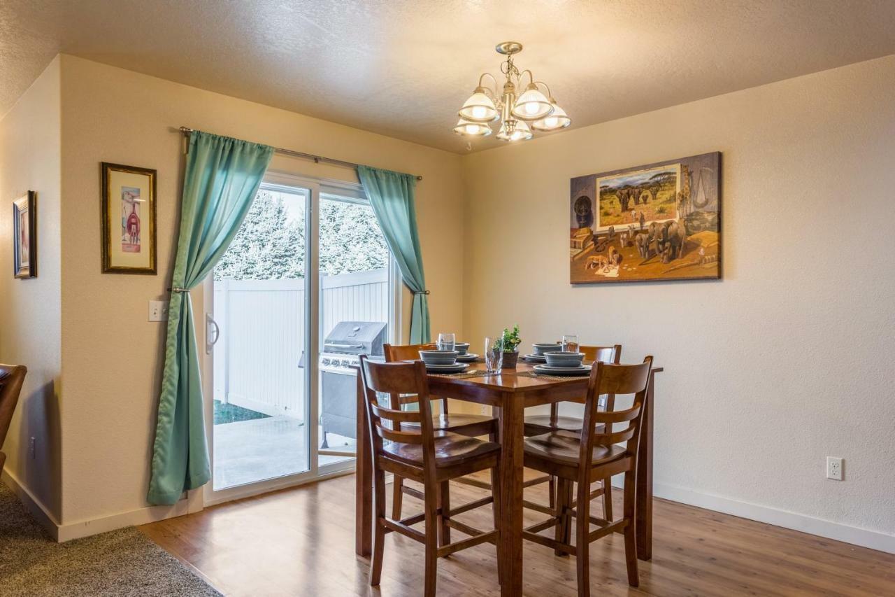 Gray Cloud Townhomes Meridian Extérieur photo