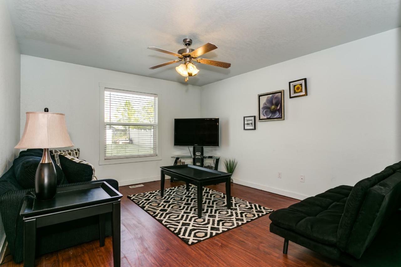 Gray Cloud Townhomes Meridian Extérieur photo